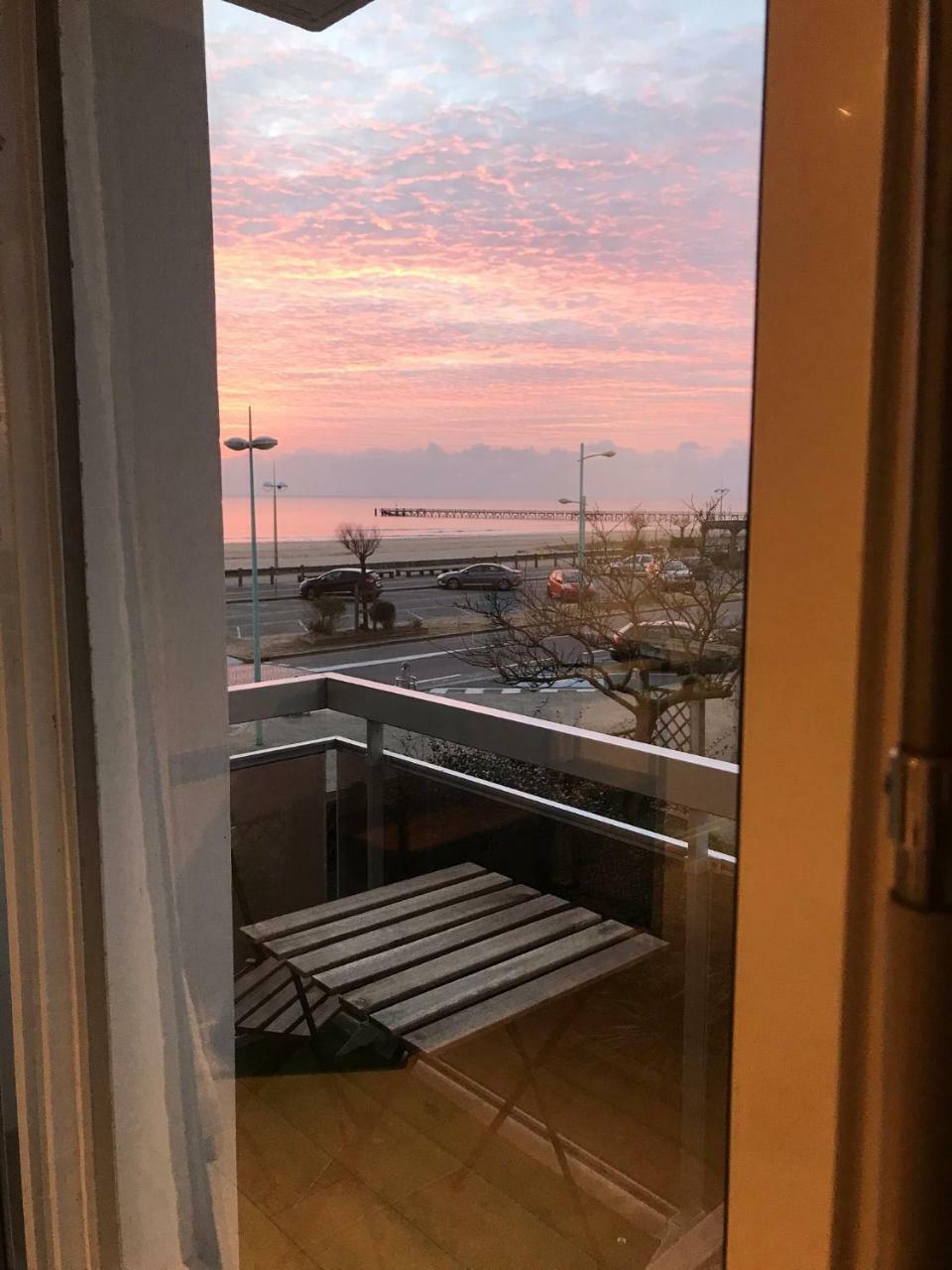 Couchant Radieux Appartement 2 Pieces 4 Personnes Vue Mer Saint-Jean-de-Monts Bagian luar foto
